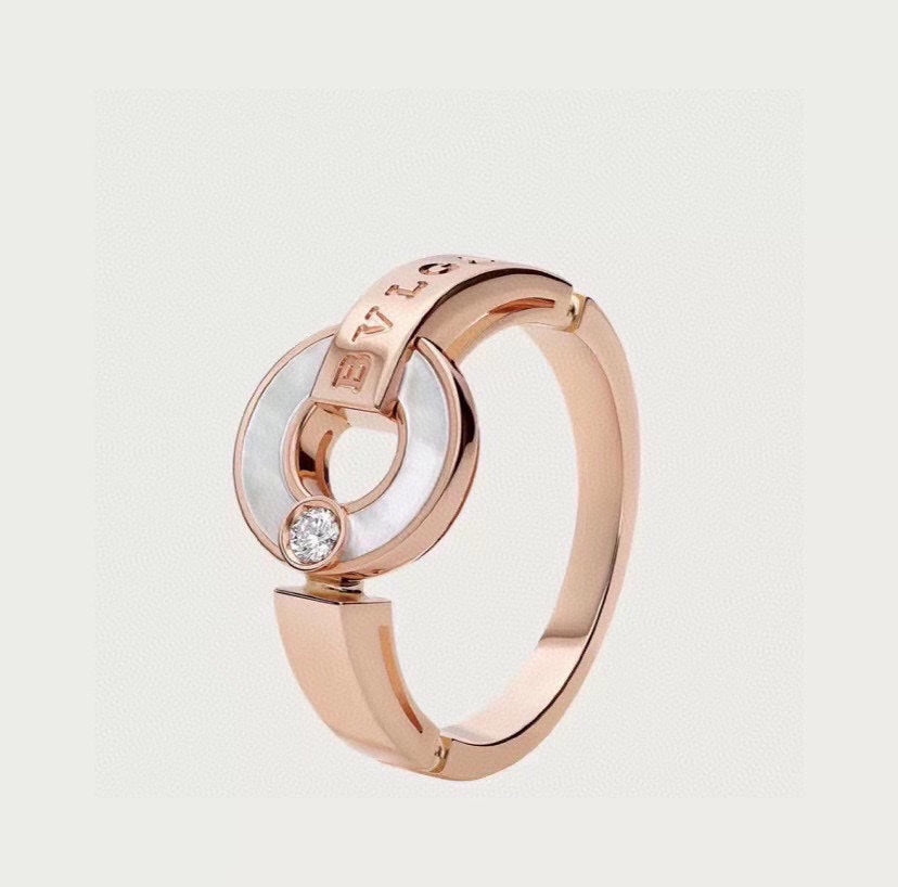 18K BV Pearl Ring
