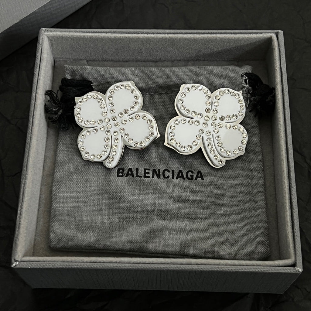 18K BB Flower Earrings