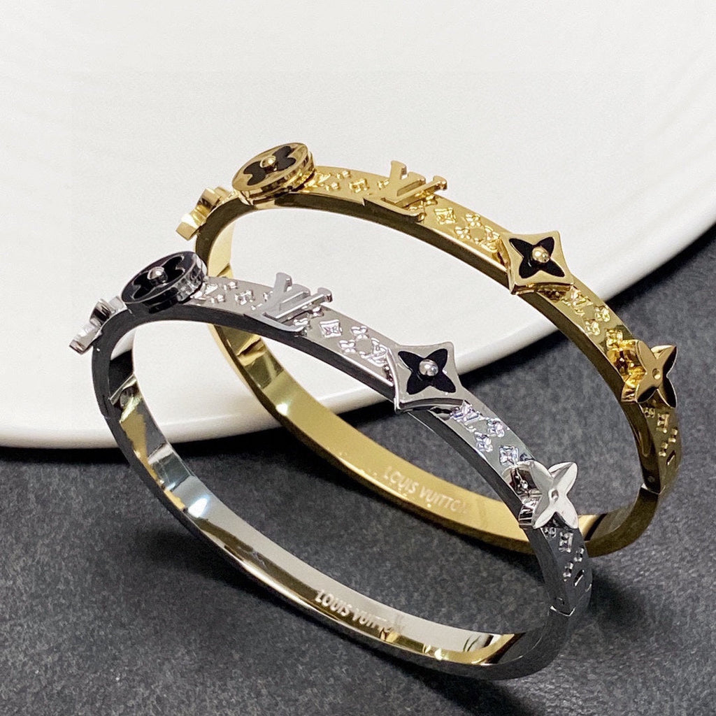 18K Louis Idylle Blossom Bracelet