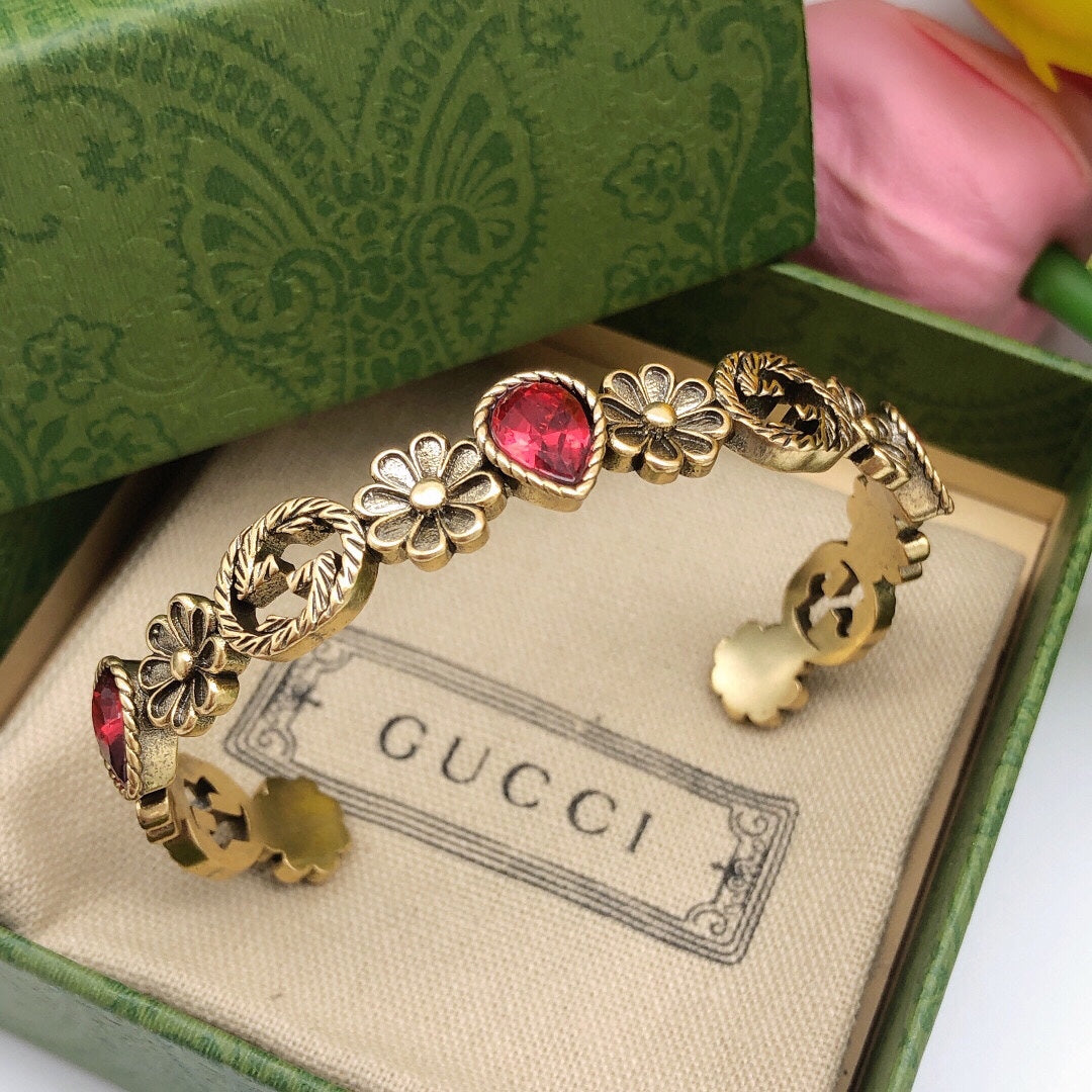 18K Double G Flowers Red Crystals Open Cuff Bracelet