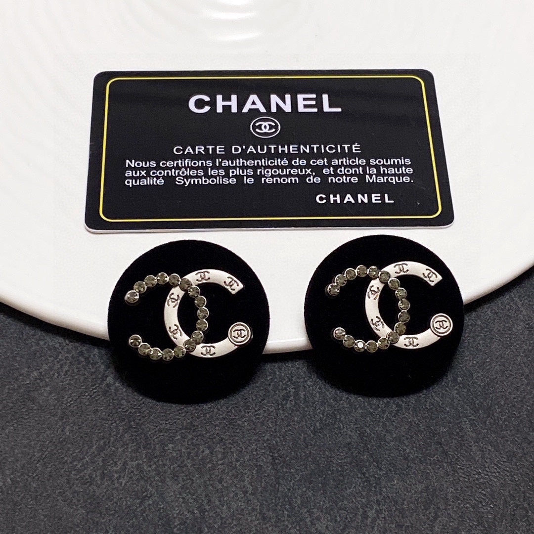 18K CC Black Resin Circle Earrings